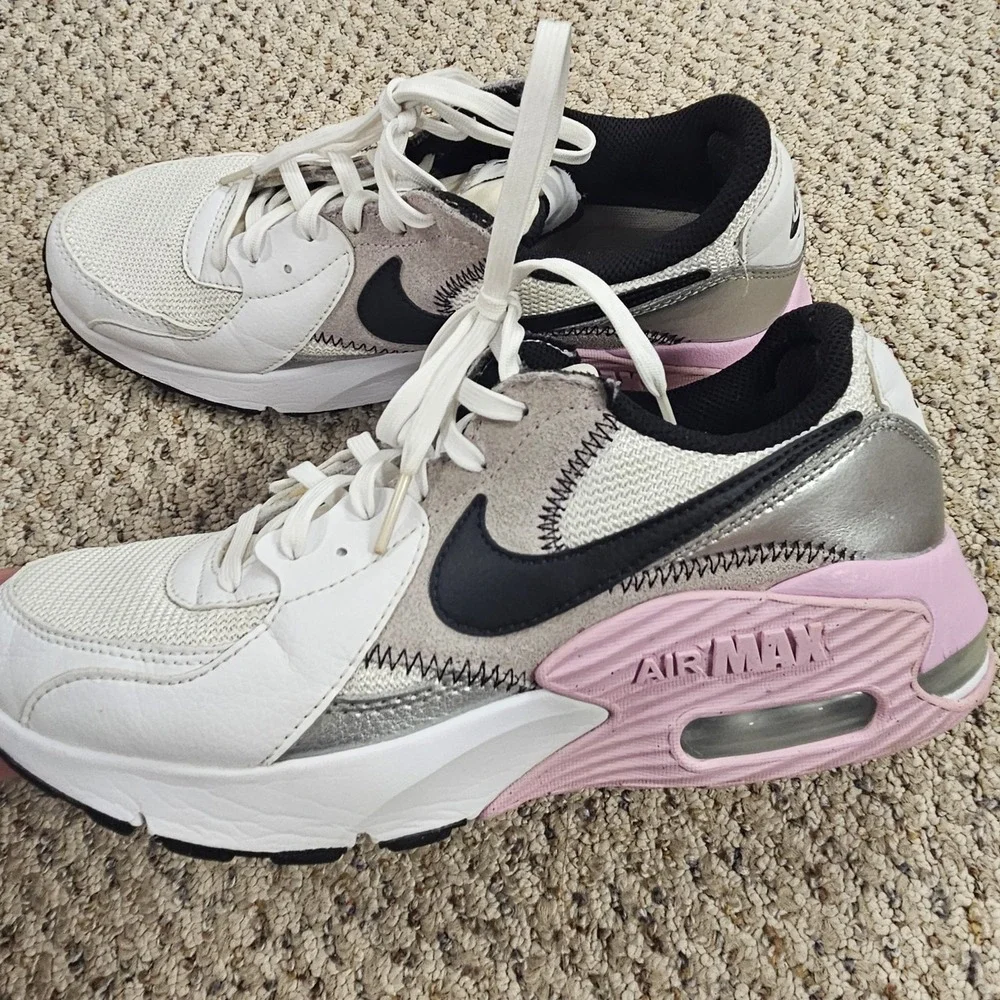 Nike Air Max Excee Women's 8 Athletic Sneakers Low Top White Gray Pink Shoes